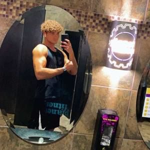 Meet your Posher, Kyle